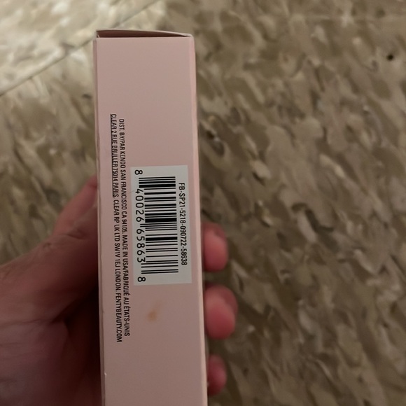 NWT Fenty Beauty INVISIMATTE Instant Setting Blotting Powder Full Size - Picture 4 of 5